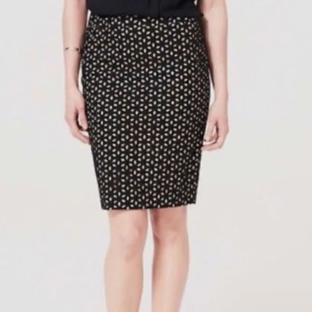 Loft black eyelet pencil skirt scalloped size 8